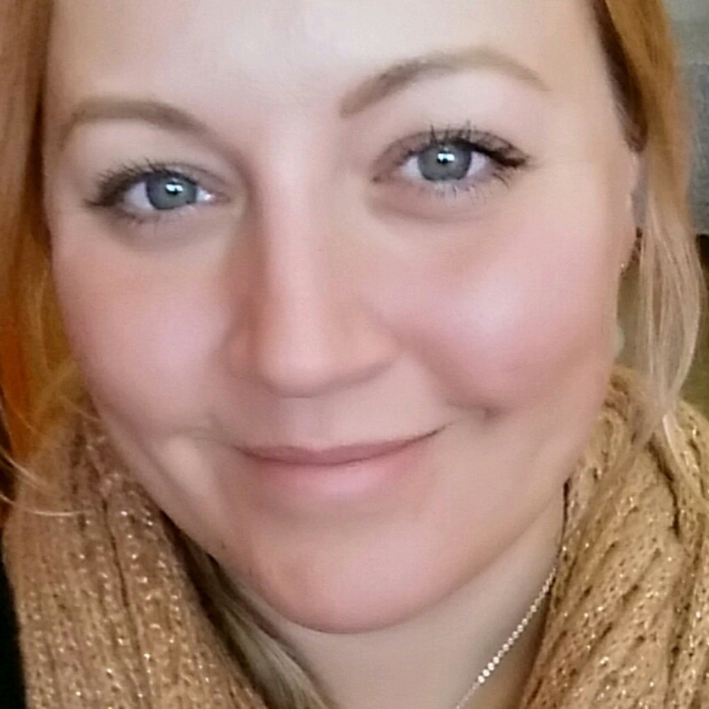 Meet your Posher, Desiree